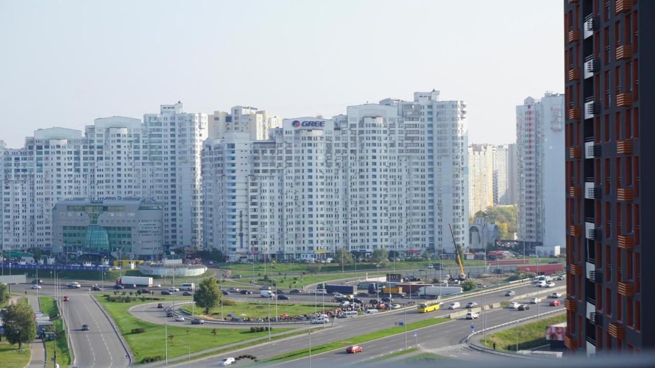 Luxury Apartment Near Metro Station Osokorky Kiew Exterior foto