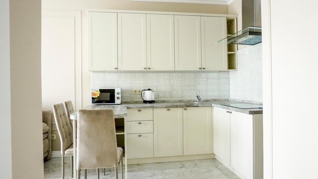 Luxury Apartment Near Metro Station Osokorky Kiew Exterior foto